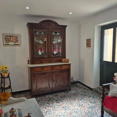 Cosy 4bedrooms House Ruska - Apartment *
