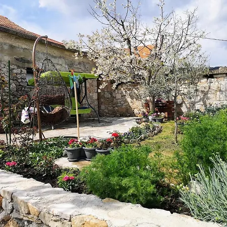 Apartment Cosy 4bedrooms House Ruska - Dol (Hvar)