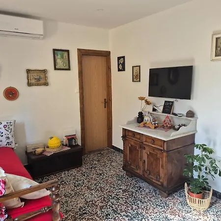 Cosy 4bedrooms House Ruska - * Dol (Hvar)