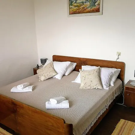 Cosy 4bedrooms House Ruska - Apartamento