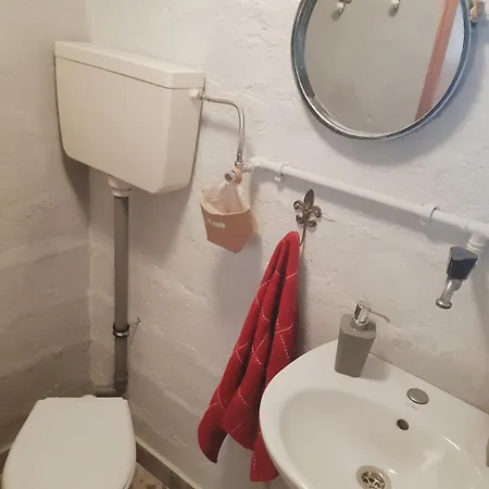 Apartamento Cosy 4bedrooms House Ruska - *
